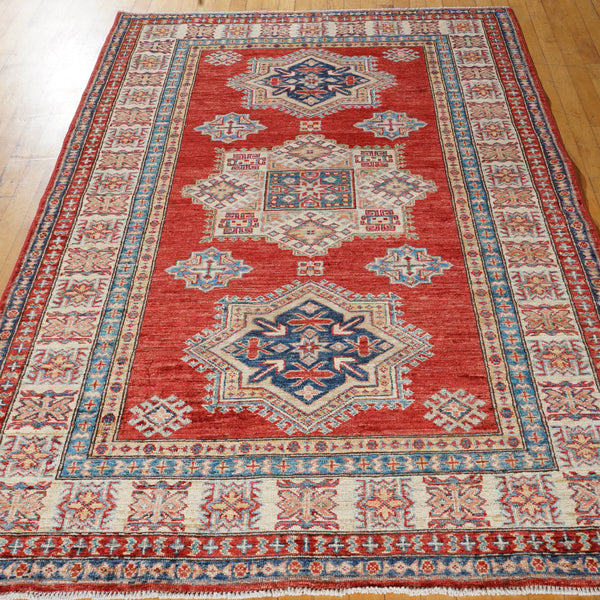Fine Kazak Rug 185 x 124 cms